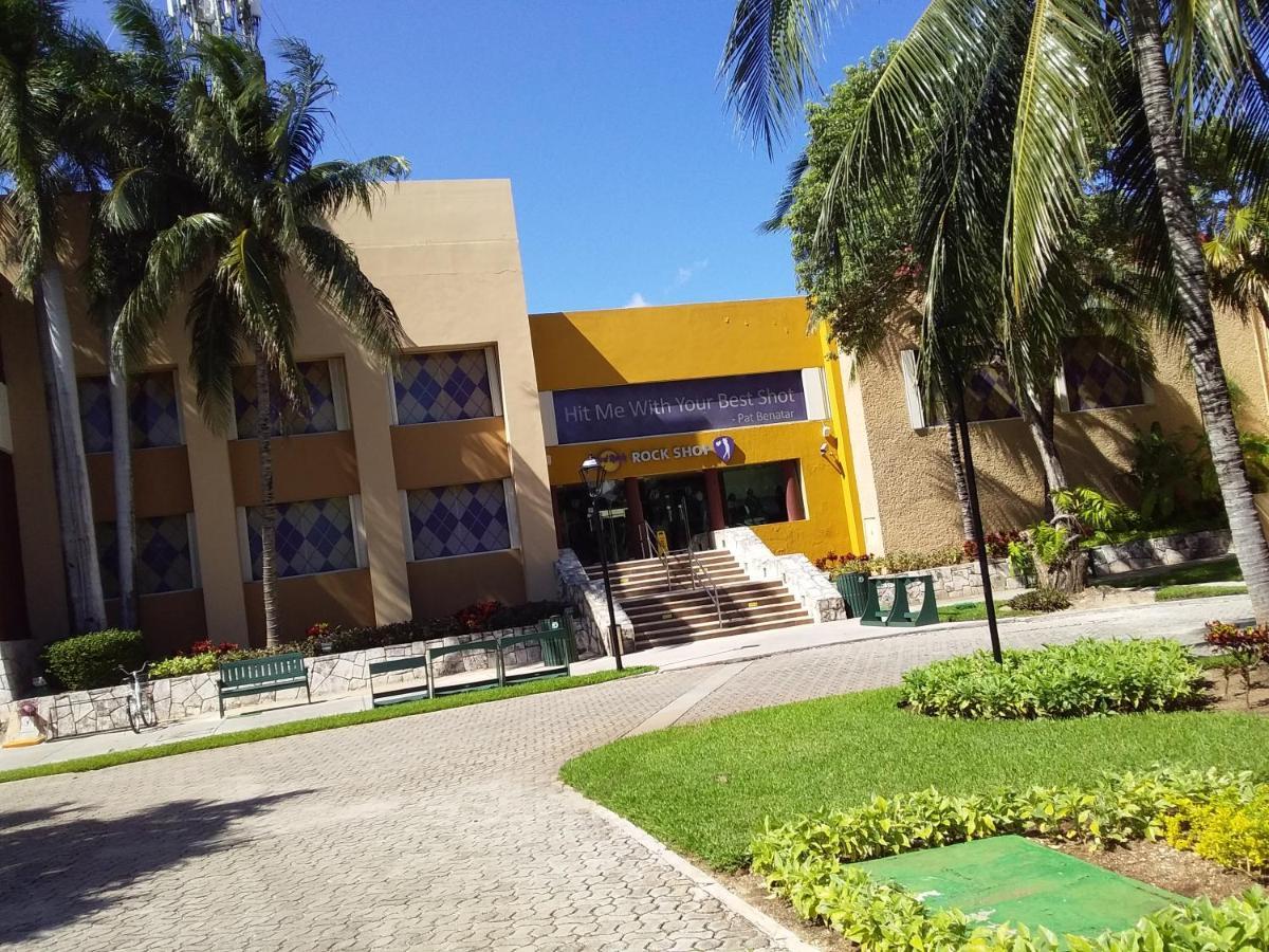 Casa Rioja Playacar Bed & Breakfast Playa del Carmen Exterior photo